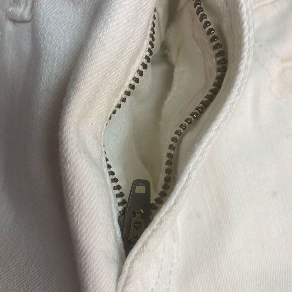 OLD NAVY Women’s Jeans Straight White Raw Edge Hem Size 2 Inseam 26”Mid Rise - Picture 6 of 8